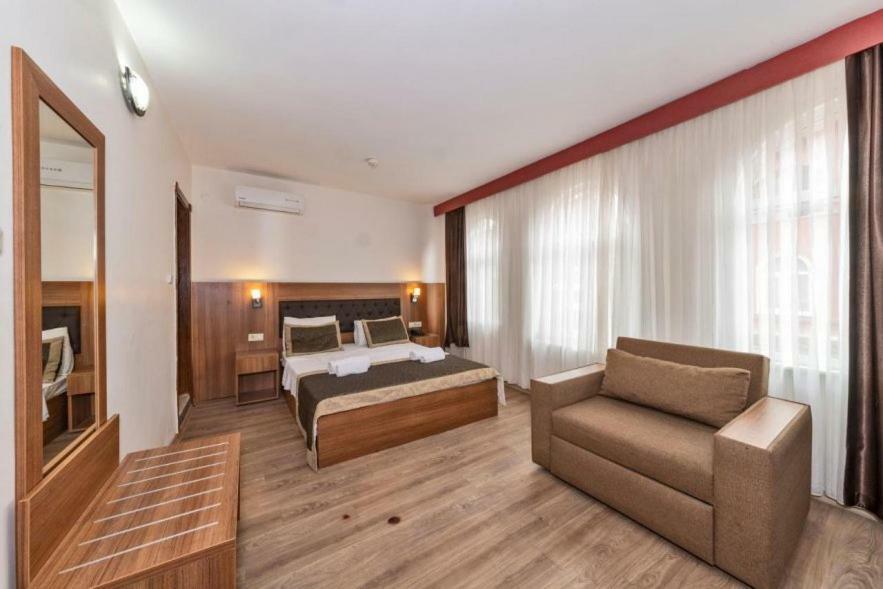 Diamond City Resort Hotel Бююкчекмедже Екстер'єр фото